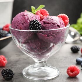 Frambozen - bosbessen sorbet Thermomix